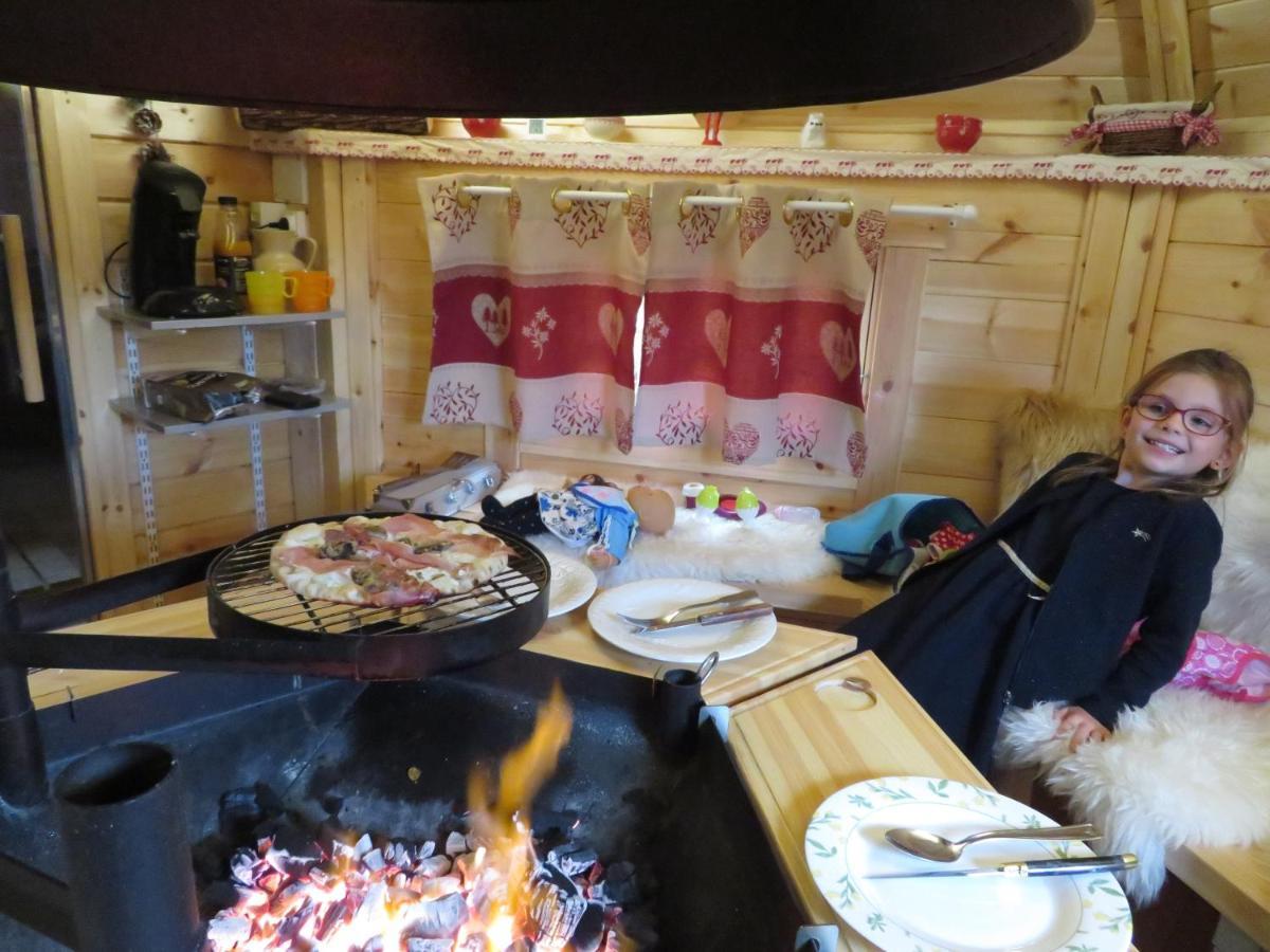 Gite La Volette Moulins-Saint-Hubert エクステリア 写真
